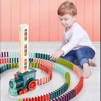 Domino Traukinio Žaislas su 60PCS Domino Blokai Automatinė Domino, Kuriuo Elektrinis Traukinys su Garso Vaikai Statybos ir Krovimas Žaislai